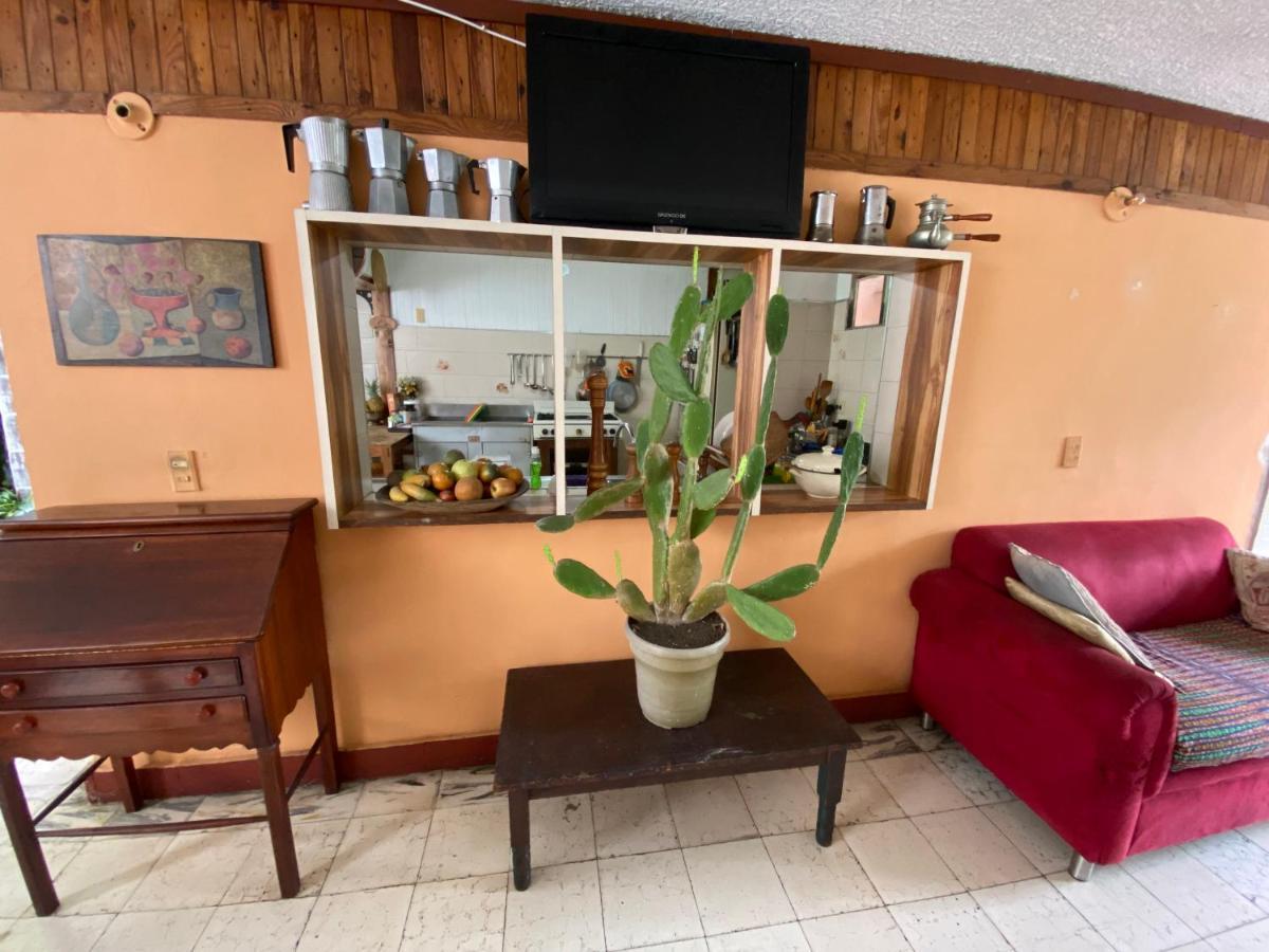 Hostal Casa Las Tias Медельїн Екстер'єр фото