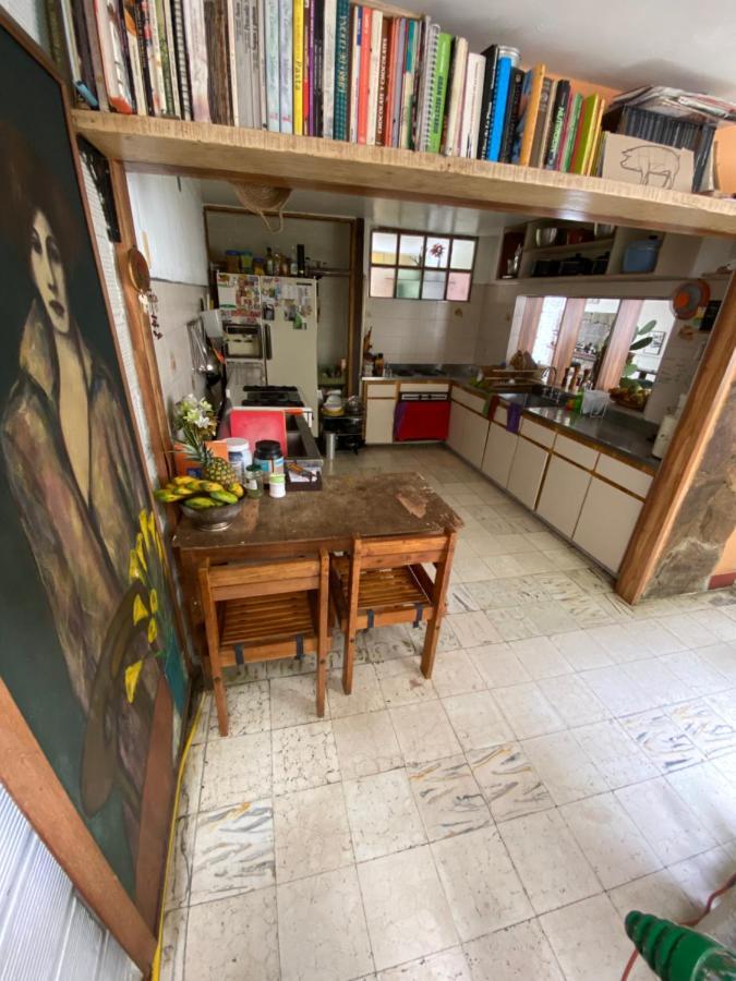 Hostal Casa Las Tias Медельїн Екстер'єр фото