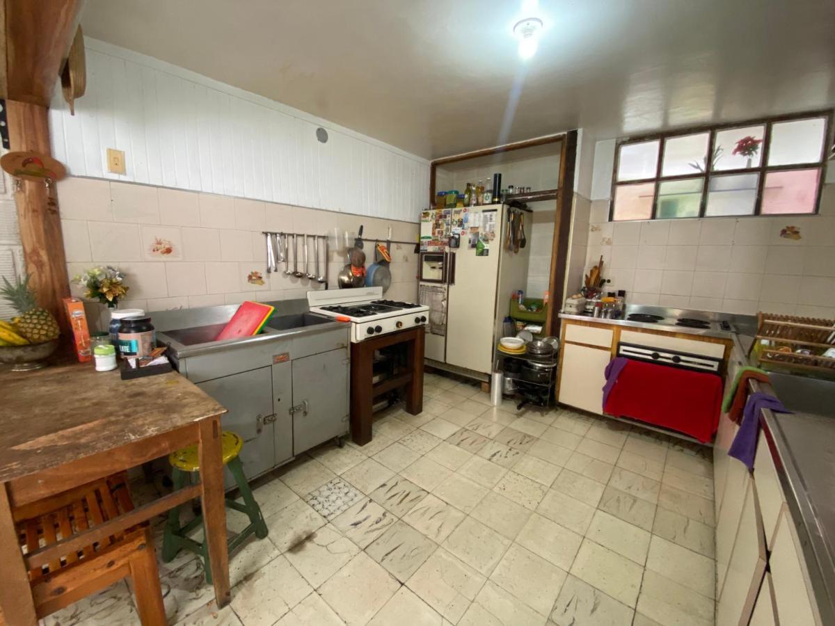 Hostal Casa Las Tias Медельїн Екстер'єр фото